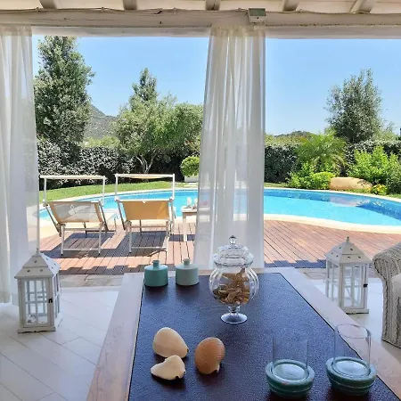 Villa Bougainvillea Con Piscina E Giardino Privato A Pochi Passi Dal Mare