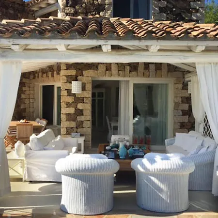 Bougainvillea Con Piscina E Giardino Privato A Pochi Passi Dal Mare Castiadas