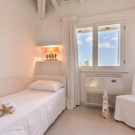 Villa Bougainvillea Con Piscina E Giardino Privato A Pochi Passi Dal Mare