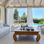 Bougainvillea Con Piscina E Giardino Privato A Pochi Passi Dal Mare Villa Castiadas