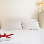 Bougainvillea Con Piscina E Giardino Privato A Pochi Passi Dal Mare Villa *
