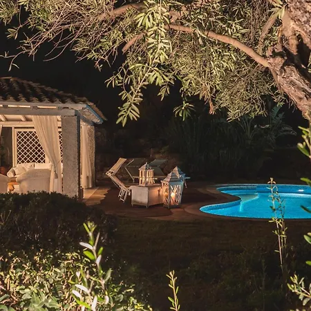 Bougainvillea Con Piscina E Giardino Privato A Pochi Passi Dal Mare كاستياداس