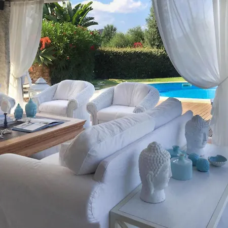 Bougainvillea Con Piscina E Giardino Privato A Pochi Passi Dal Mare كاستياداس