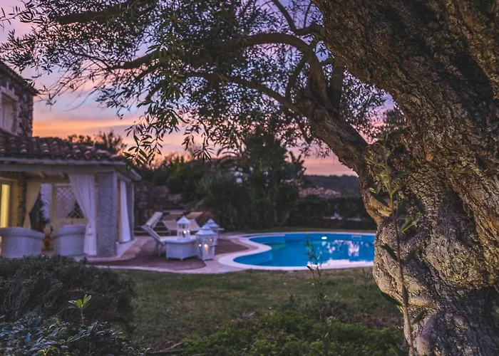 Villa Bougainvillea Con Piscina E Giardino Privato A Pochi Passi Dal Mare