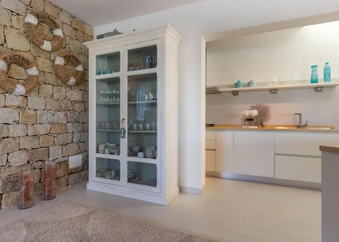 Villa Bougainvillea Con Piscina E Giardino Privato A Pochi Passi Dal Mare Castiadas