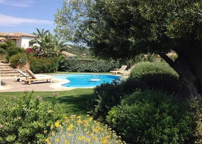 Bougainvillea Con Piscina E Giardino Privato A Pochi Passi Dal Mare *