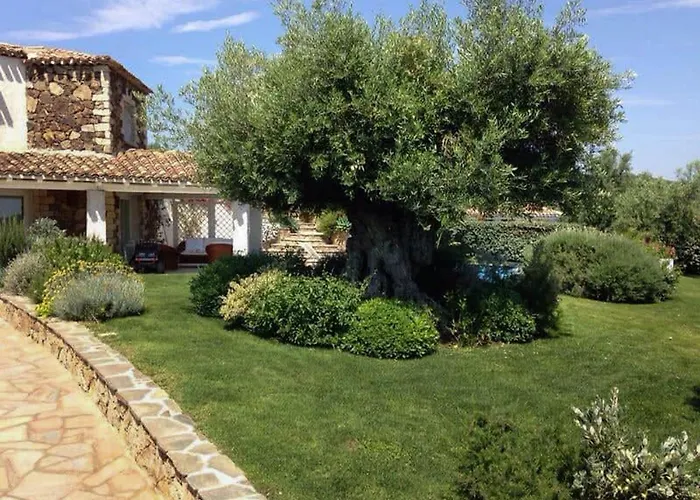 Villa Bougainvillea Con Piscina E Giardino Privato A Pochi Passi Dal Mare Castiadas